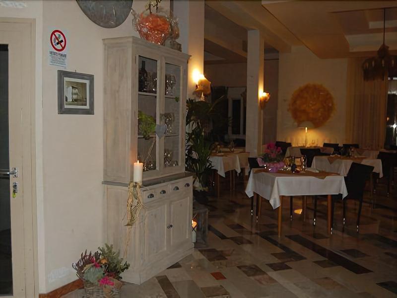 Hotel Ristorante Sole Múggia Exterior foto